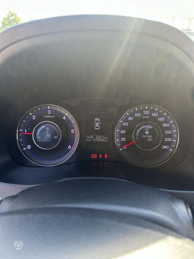 Hyundai i40 2012 — photo 15