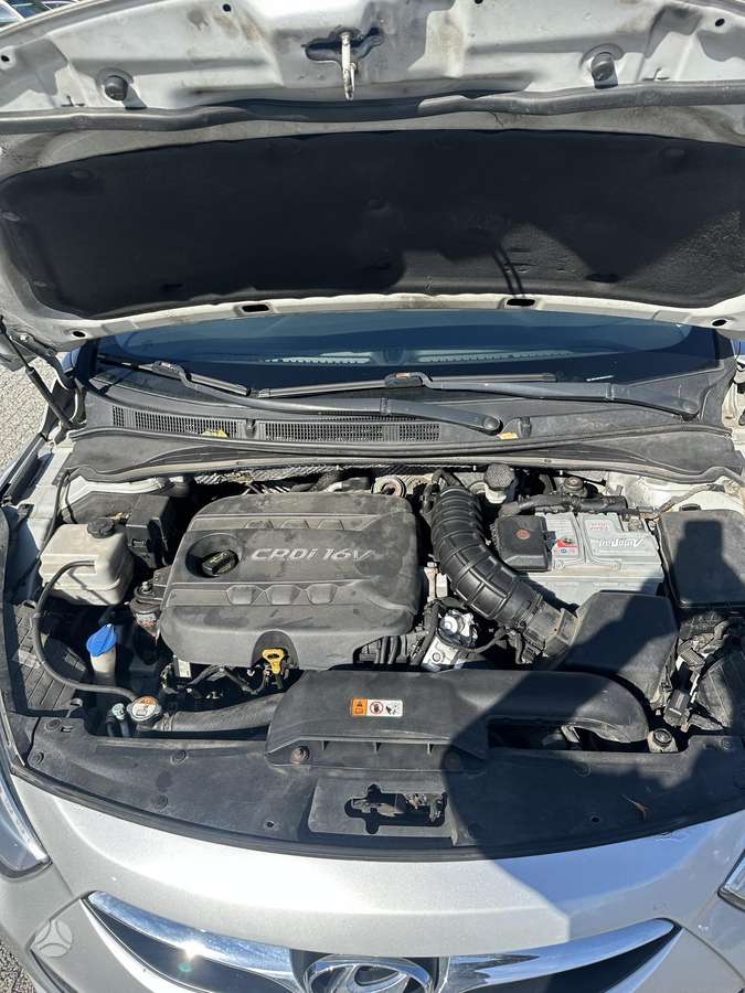 Hyundai i40 2012 — photo 19