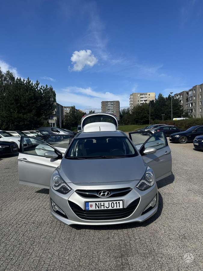 Hyundai i40 2012 — photo 8