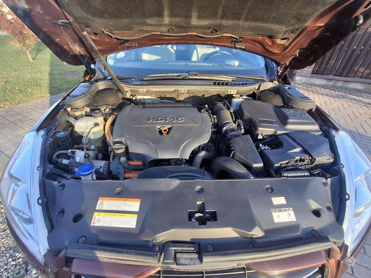Peugeot 508 2013 — photo 25