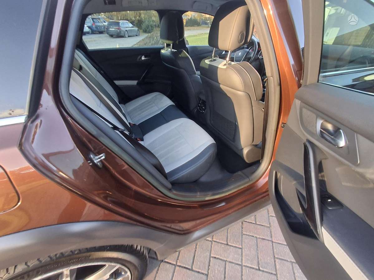 Peugeot 508 2013 — photo 26