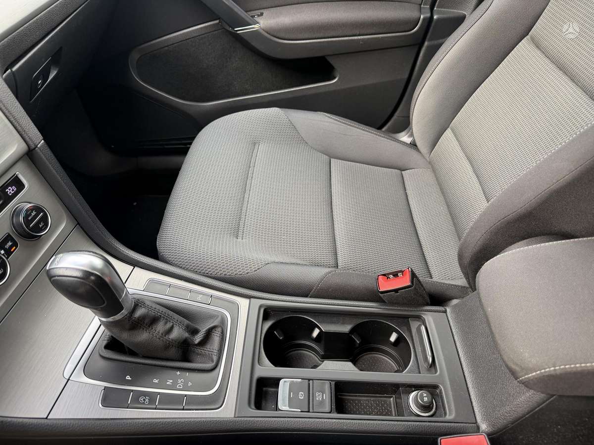 Volkswagen Golf 2014 — photo 11