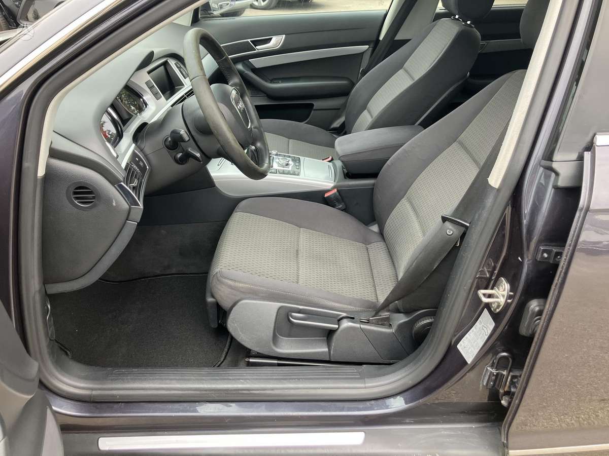 Audi A6 2009 — photo 10