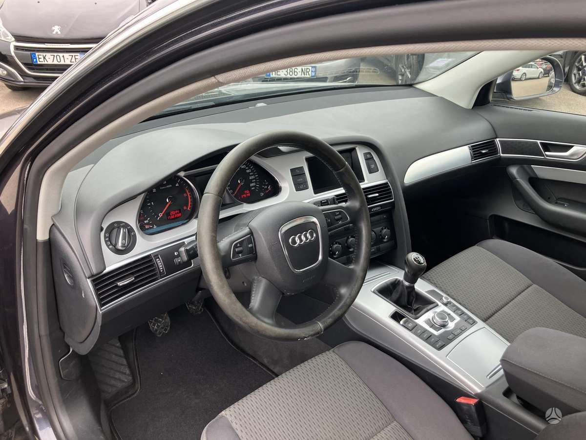 Audi A6 2009 — photo 11