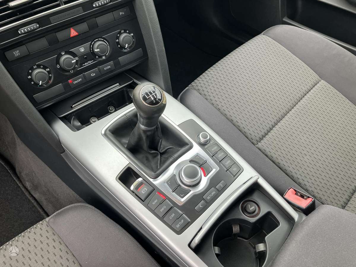 Audi A6 2009 — photo 13