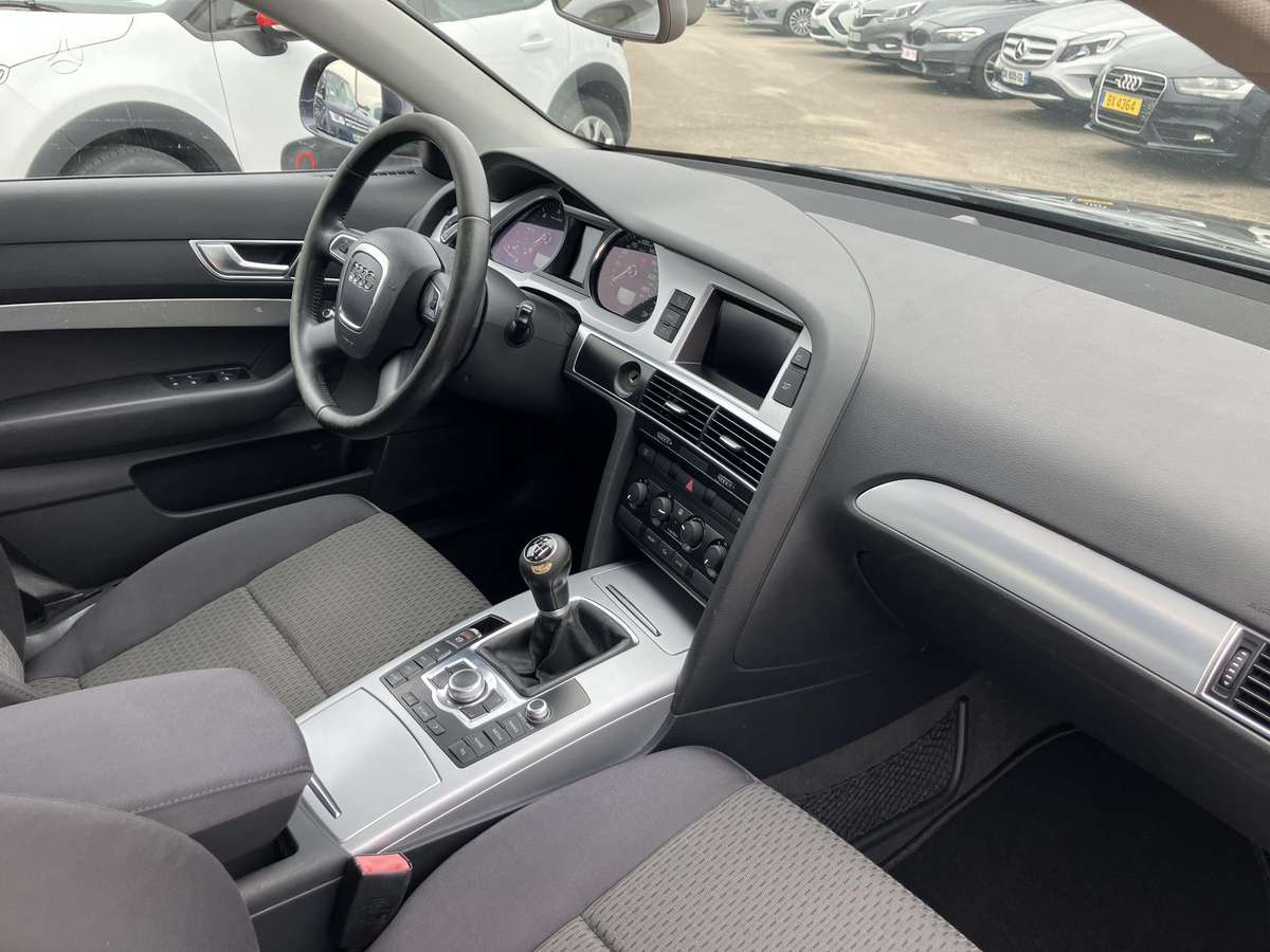 Audi A6 2009 — photo 16