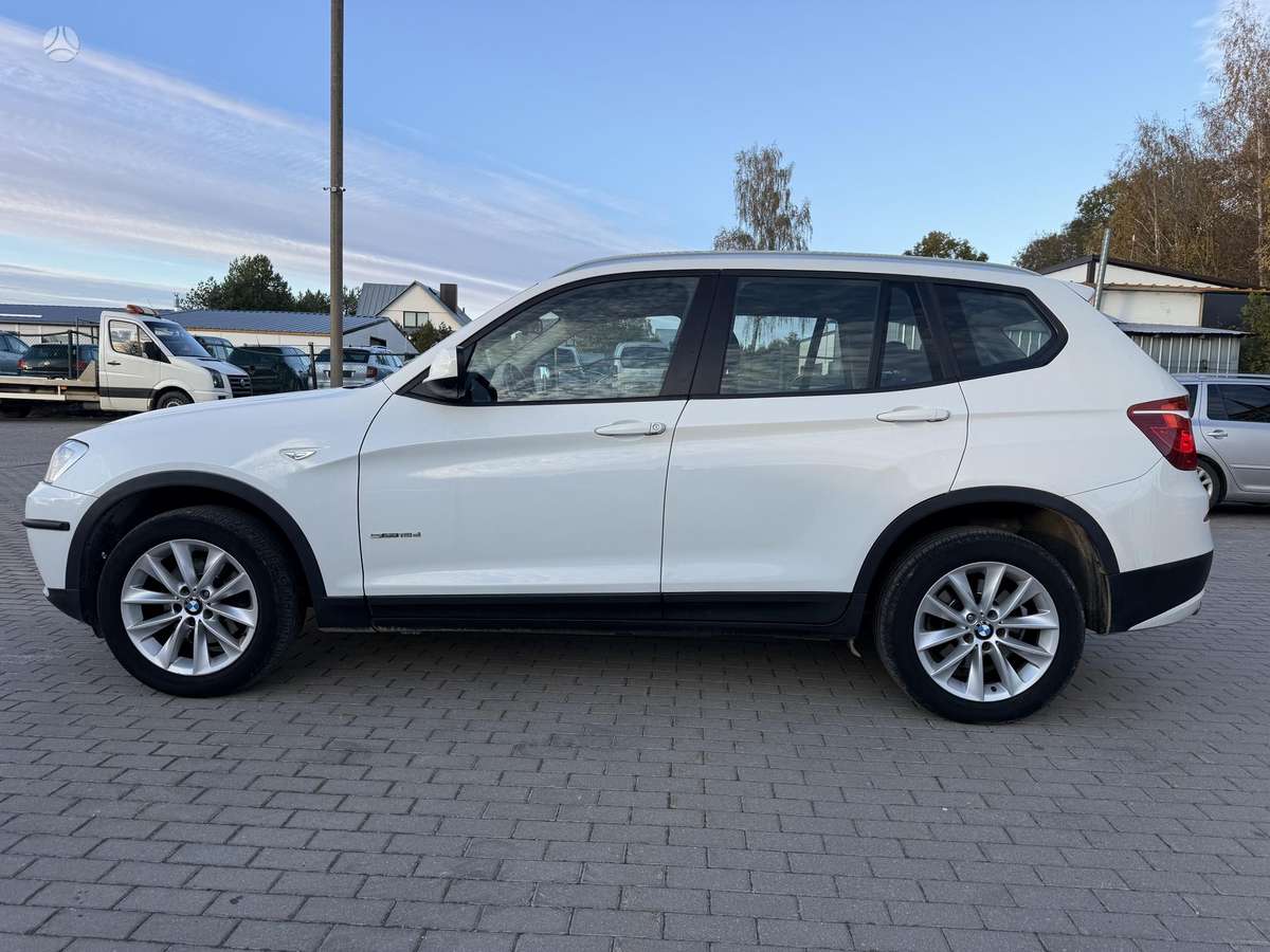 BMW X3 2013 — вигляд ззаду