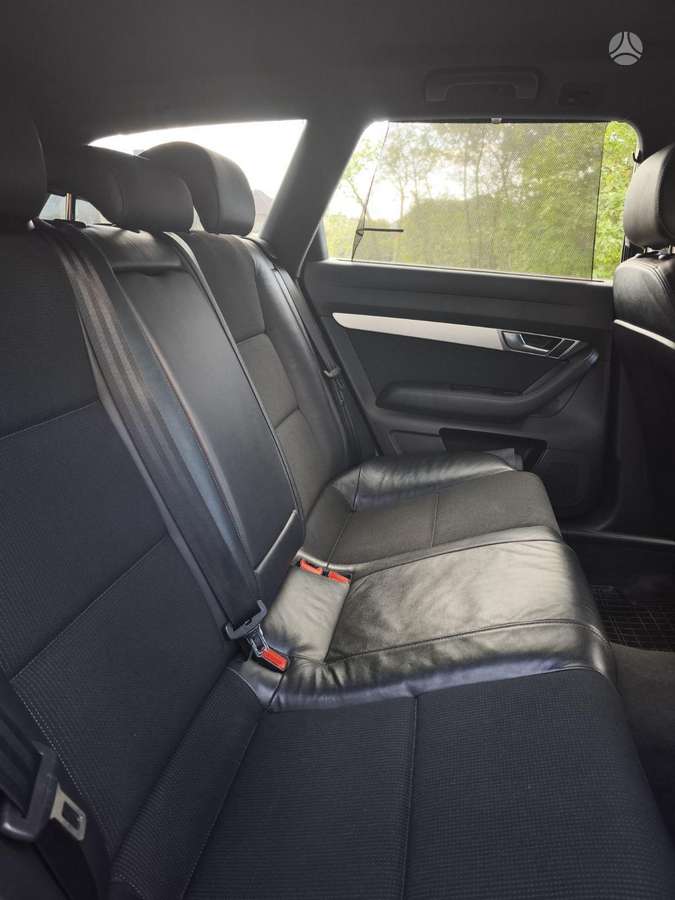 Audi A6 2010 — photo 10