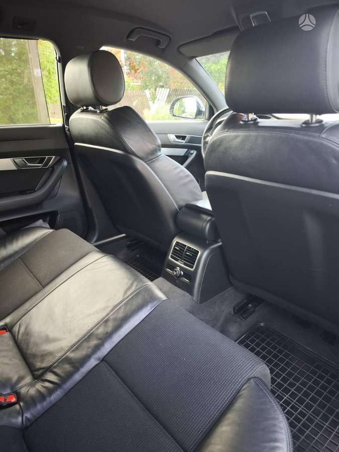 Audi A6 2010 — photo 11