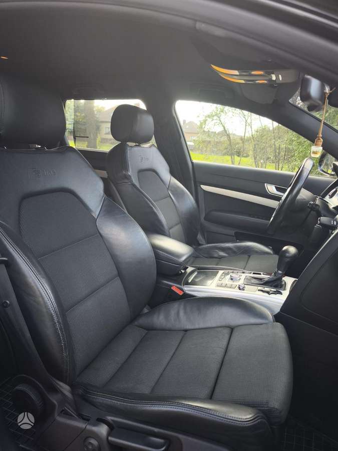 Audi A6 2010 — photo 9