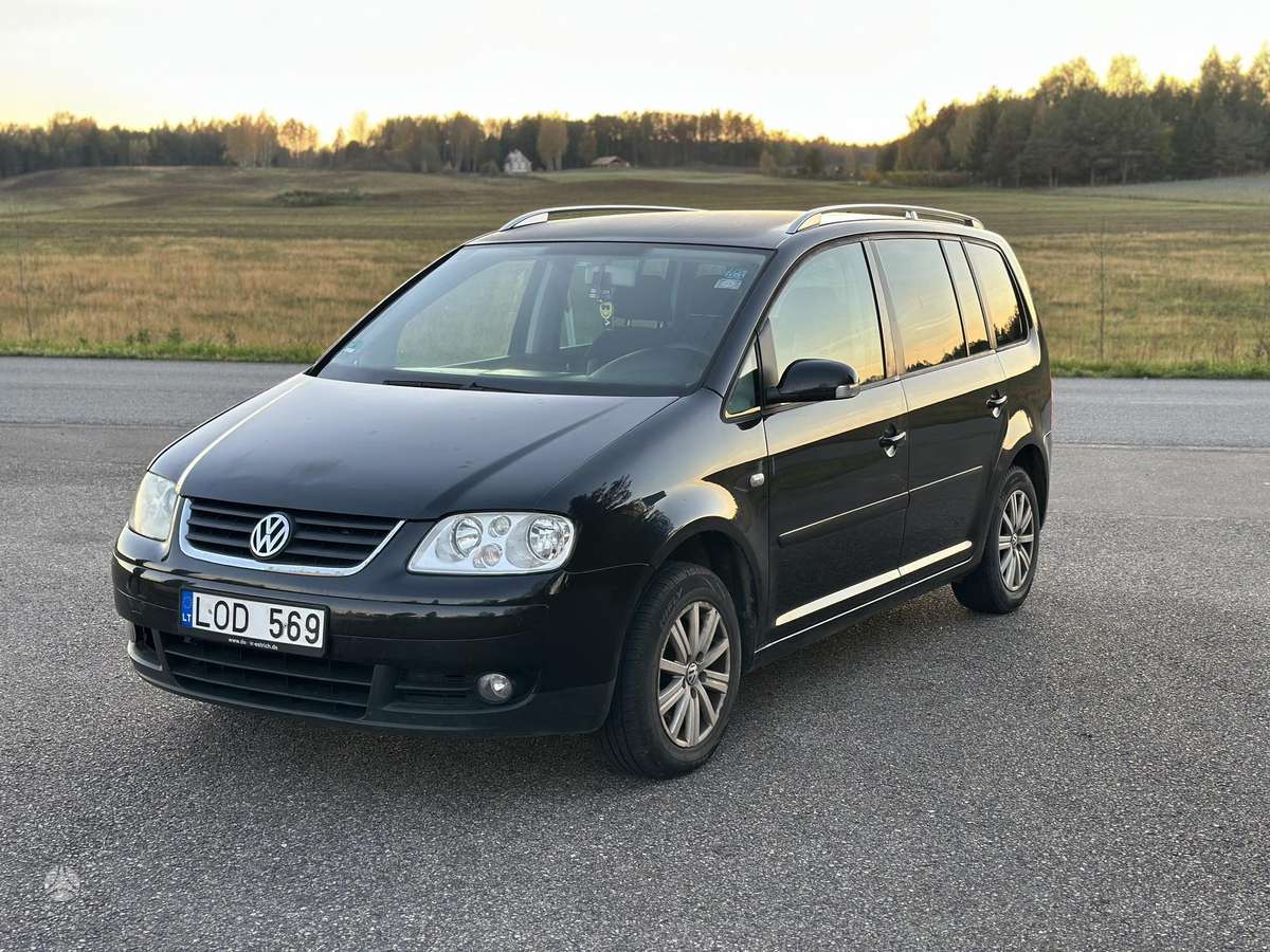 Volkswagen Touran, 2005