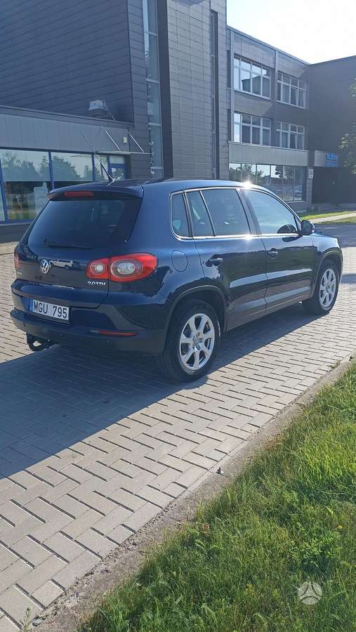 Volkswagen Tiguan 2008 — engine 1968 cm³, 140 HP (103kW)