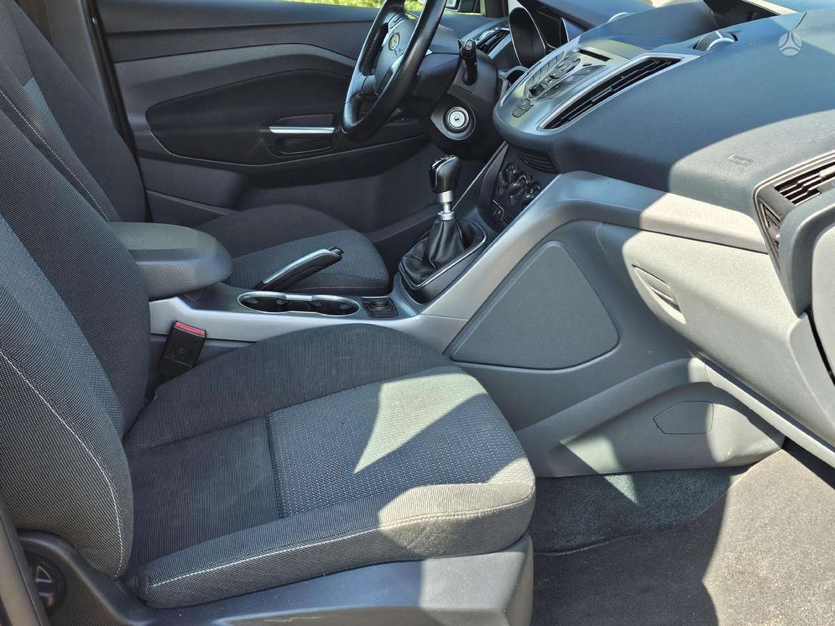 Ford C-MAX 2012 — photo 9