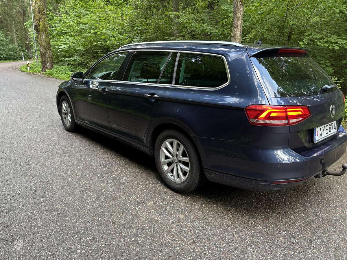 Volkswagen Passat 2015 — interior