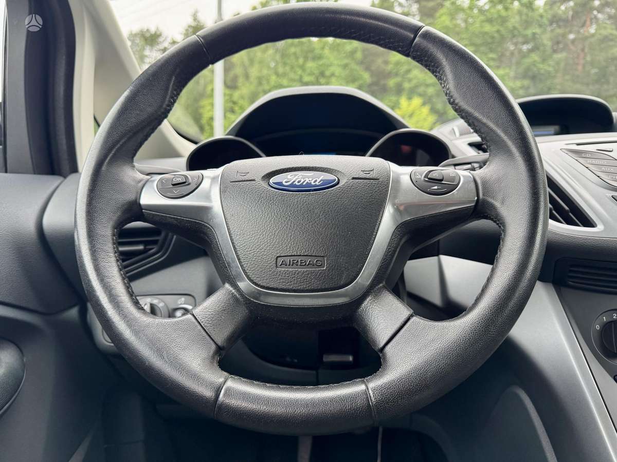 Ford C-MAX 2013 — photo 20