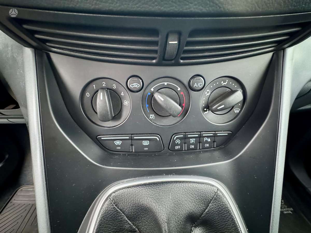 Ford C-MAX 2013 — photo 26