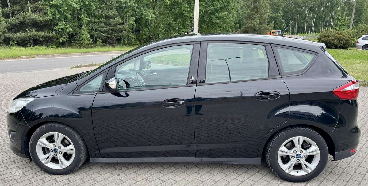 Ford C-MAX 2013 — interior