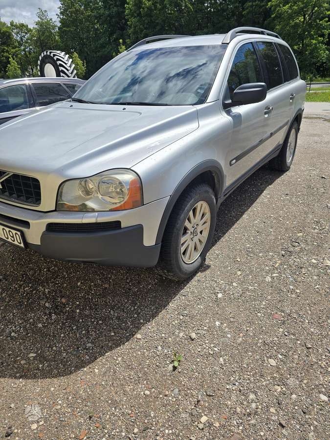 Volvo XC90 2005 — rear view
