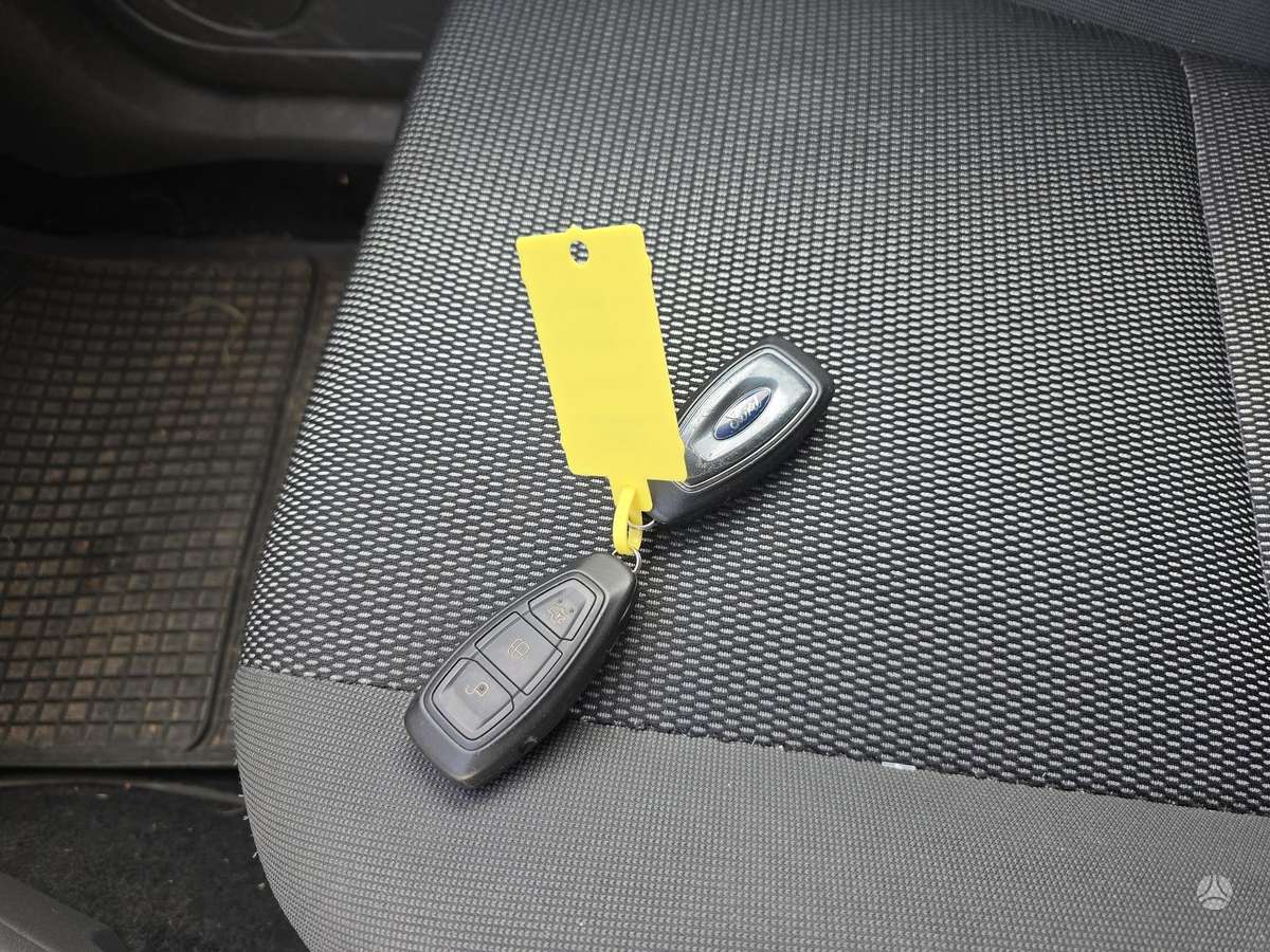 Ford Kuga 2012 — photo 15