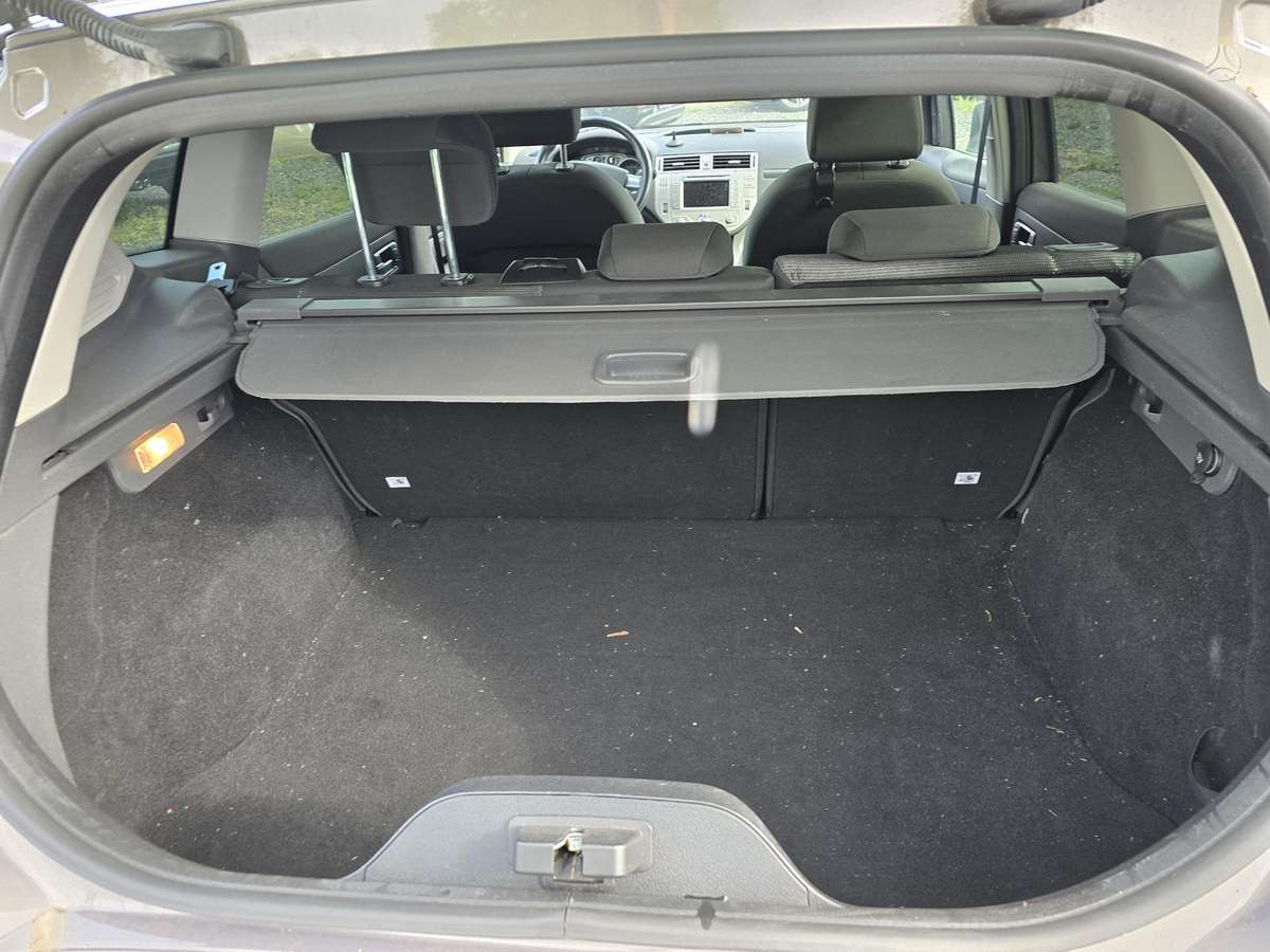 Ford Kuga 2012 — photo 16