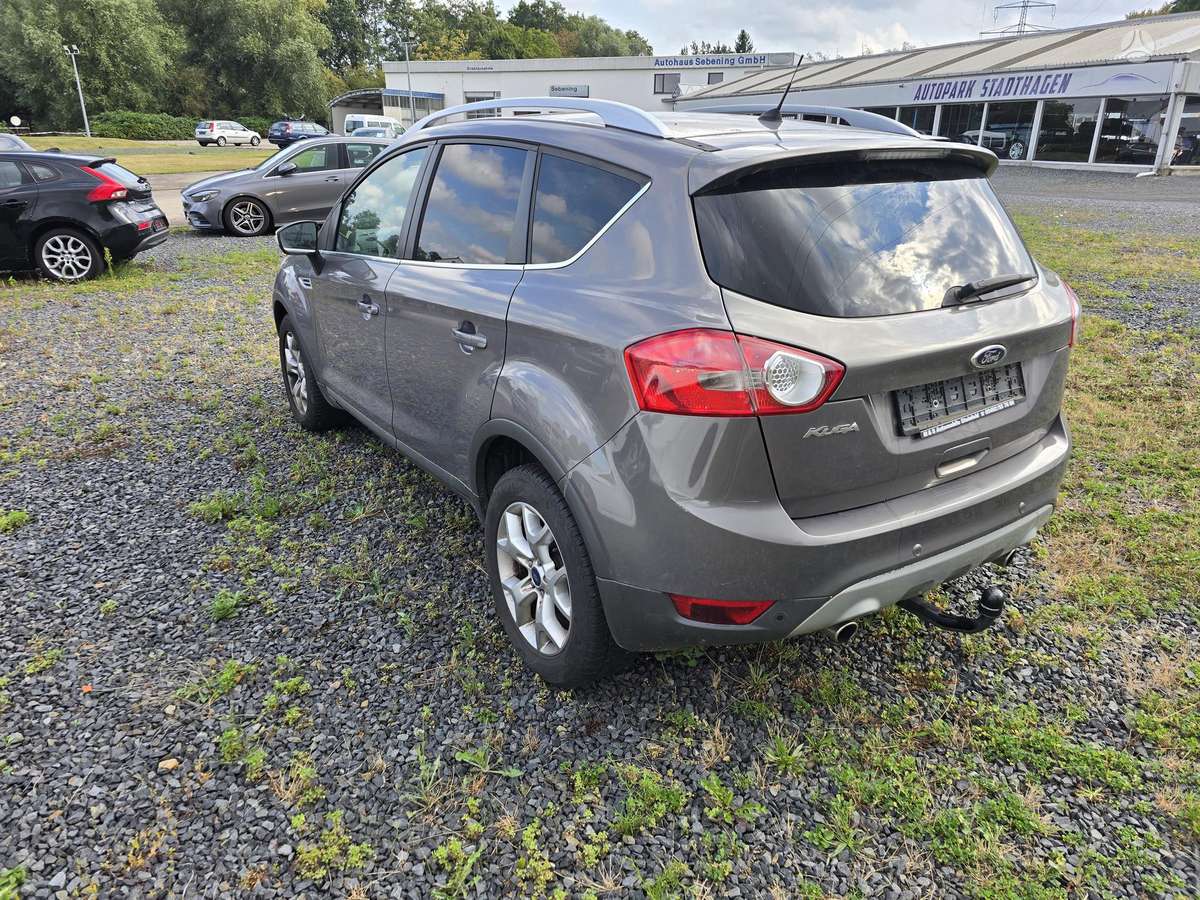 Ford Kuga 2012 — engine 2000 cm³, 140 HP (103kW)