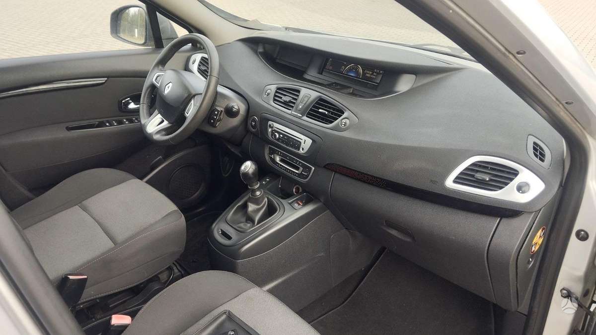 Renault Grand 2012 — photo 10