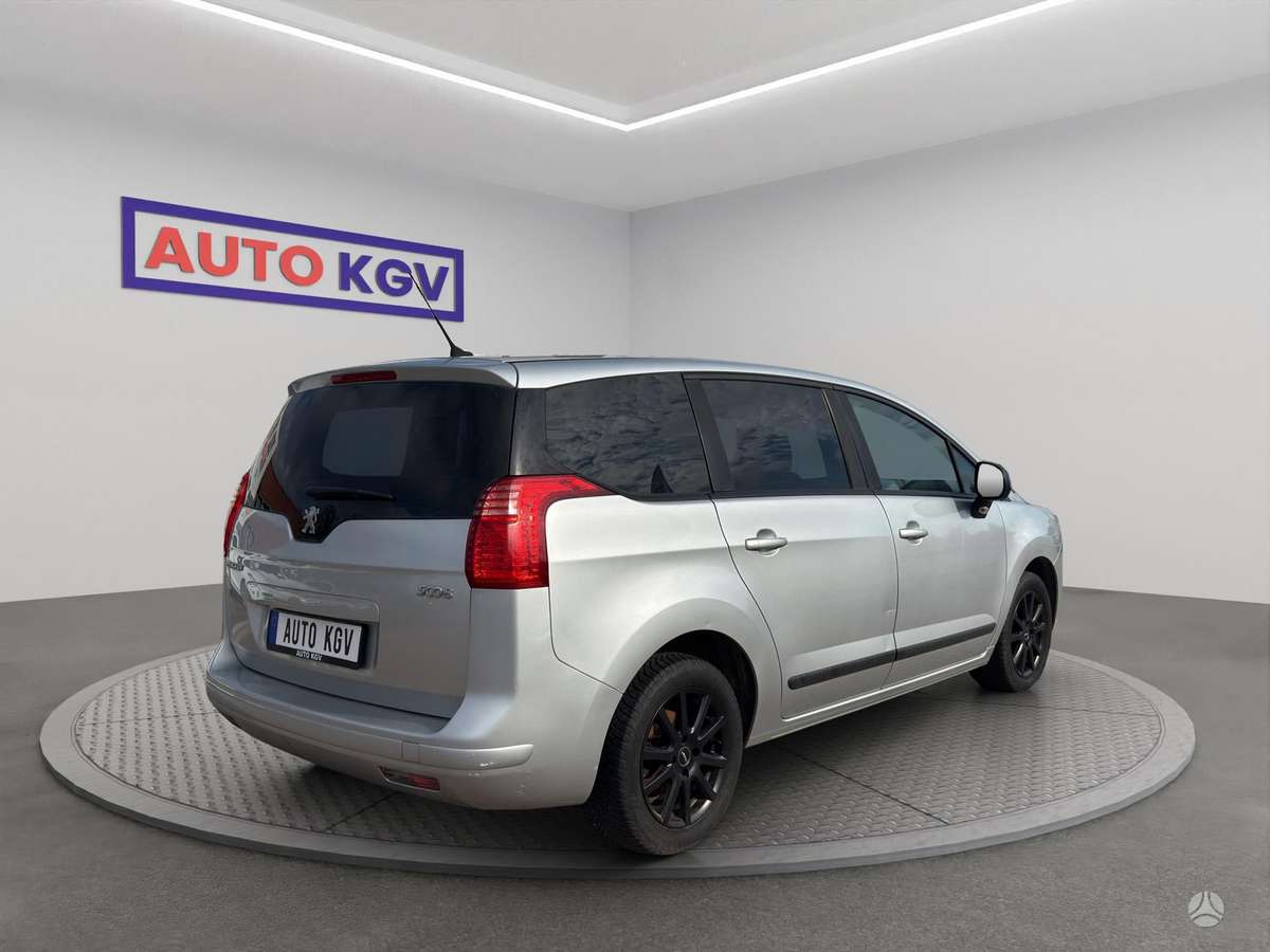 Peugeot 5008 2010 — photo 5