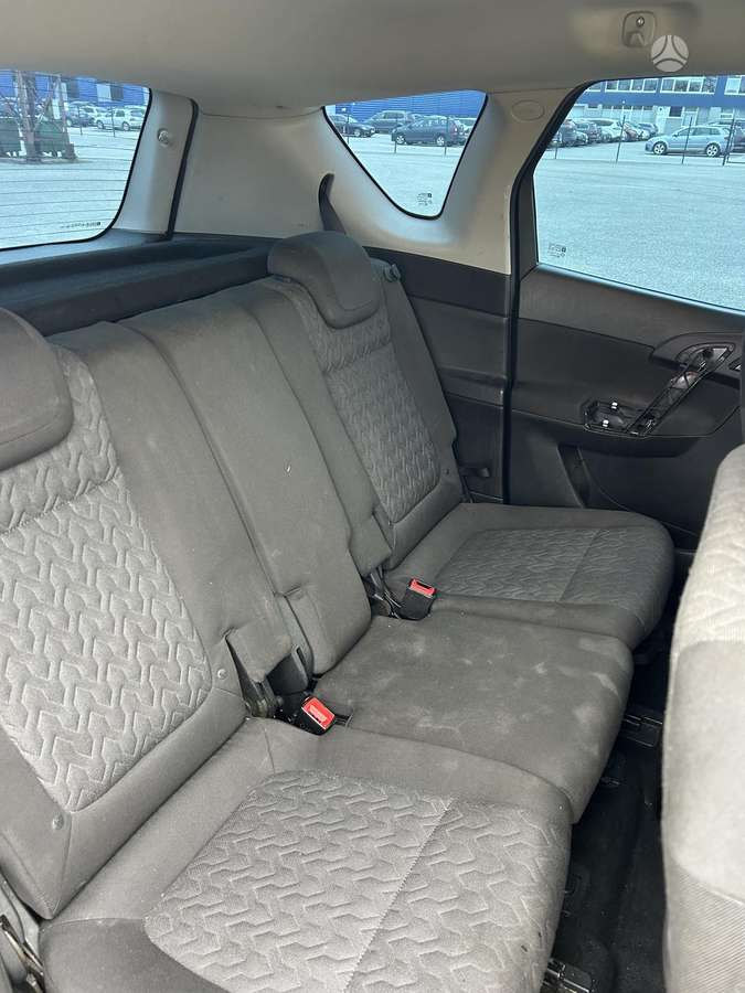 Opel Meriva 2013 — photo 9