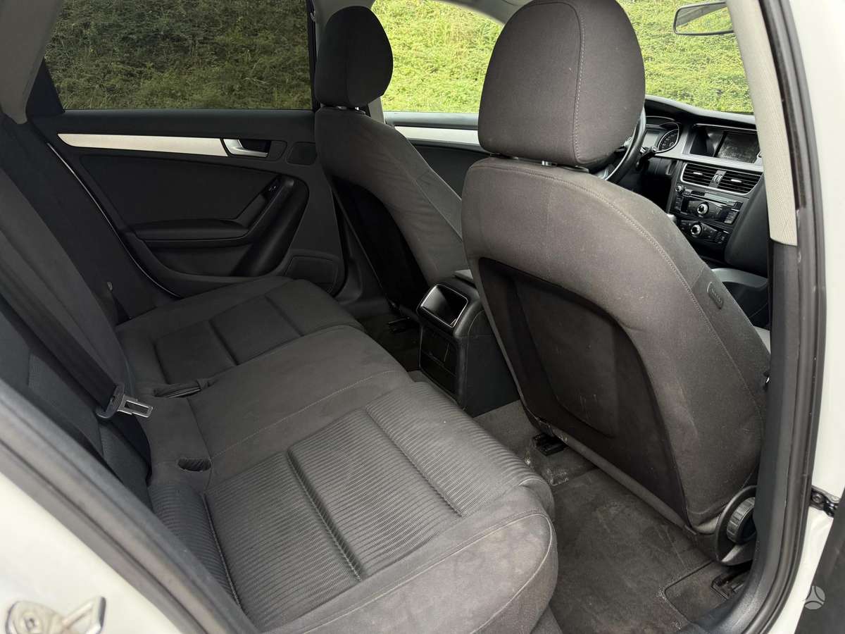Audi A4 2012 — photo 10