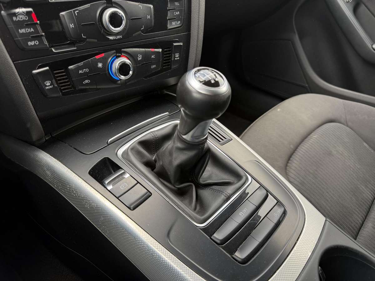 Audi A4 2012 — photo 14