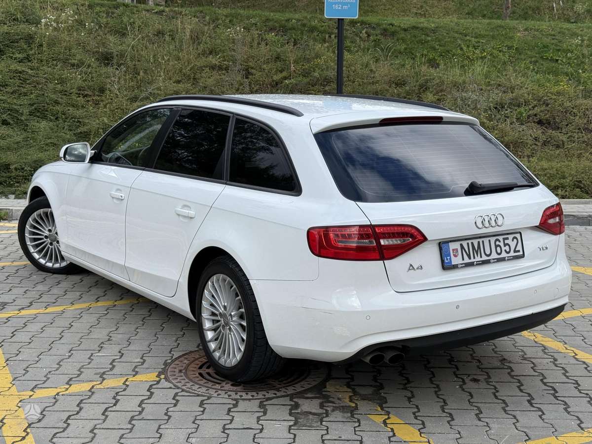 Audi A4 2012 — engine 2000 cm³, 120 HP (88kW)