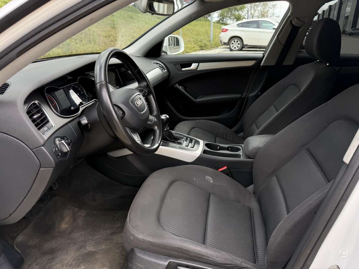 Audi A4 2012 — photo 8