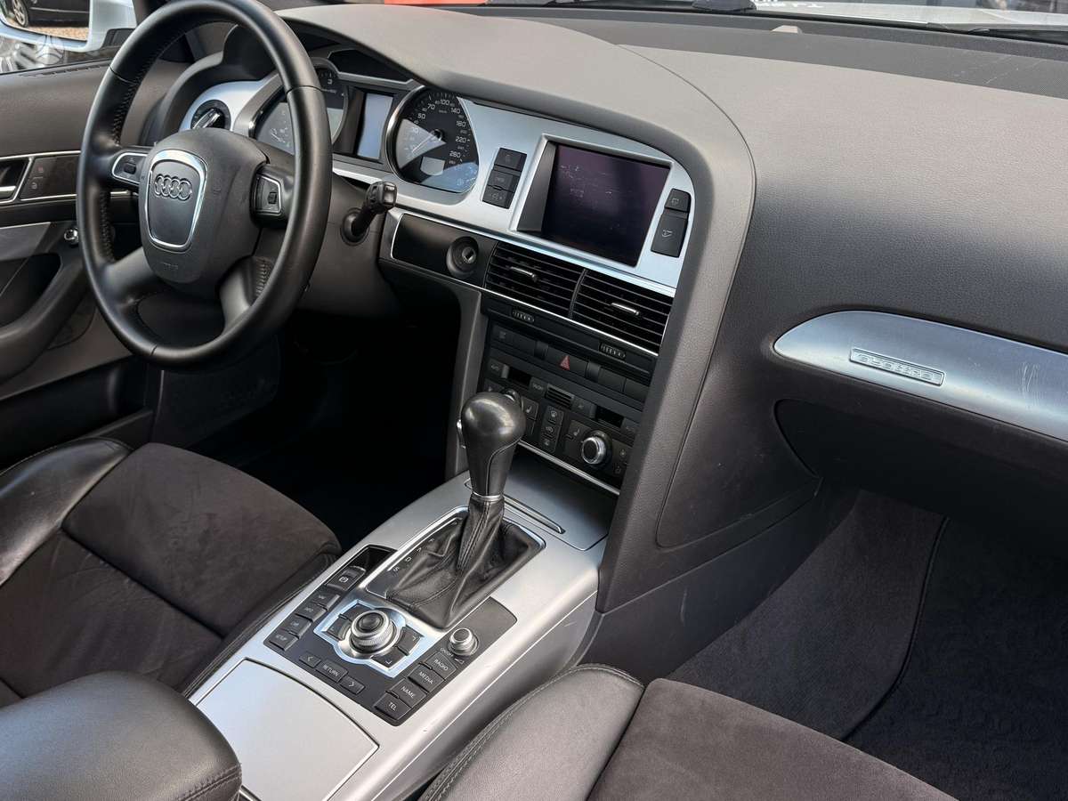 Audi A6 2009 — photo 17