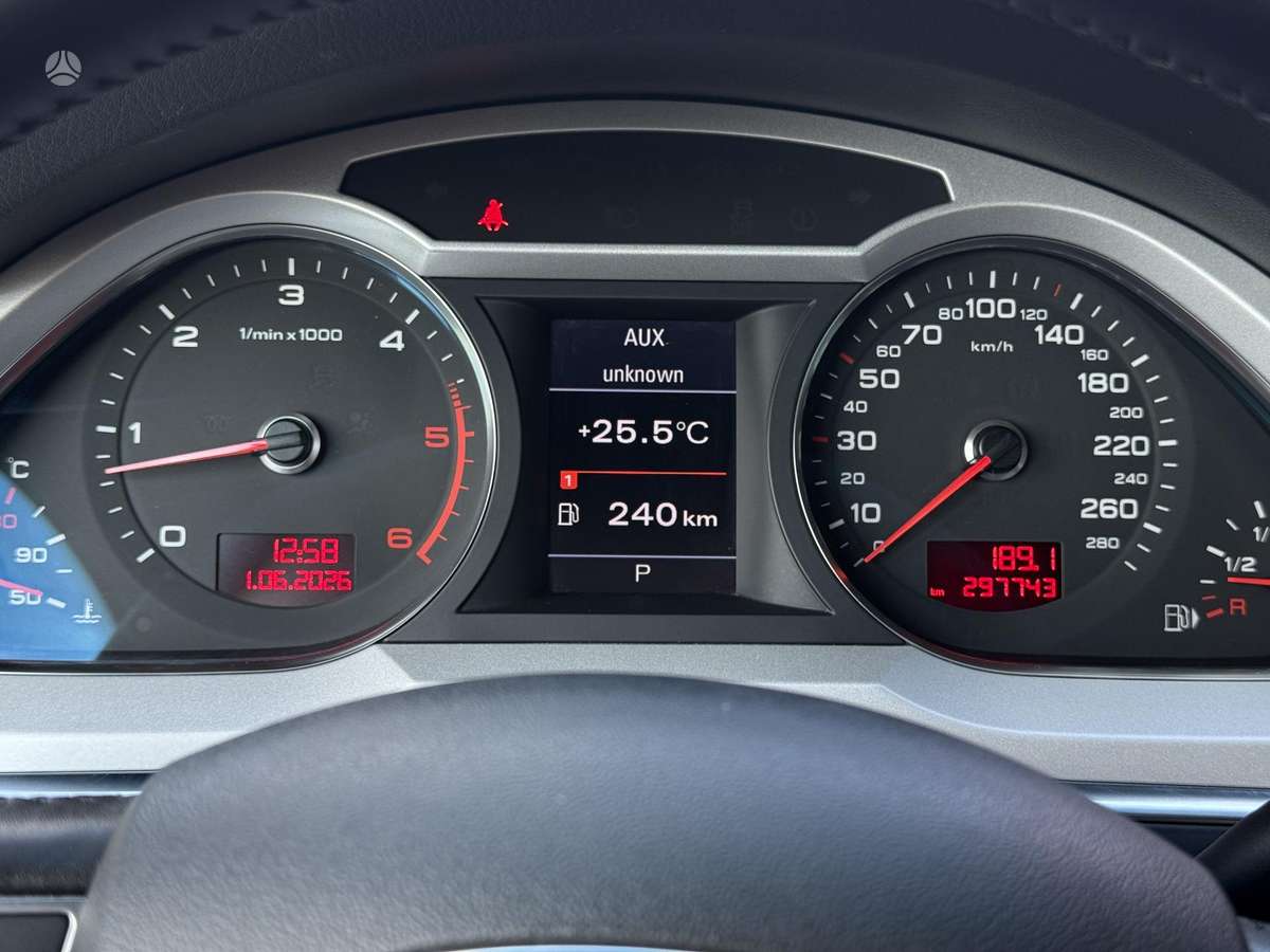 Audi A6 2009 — photo 23
