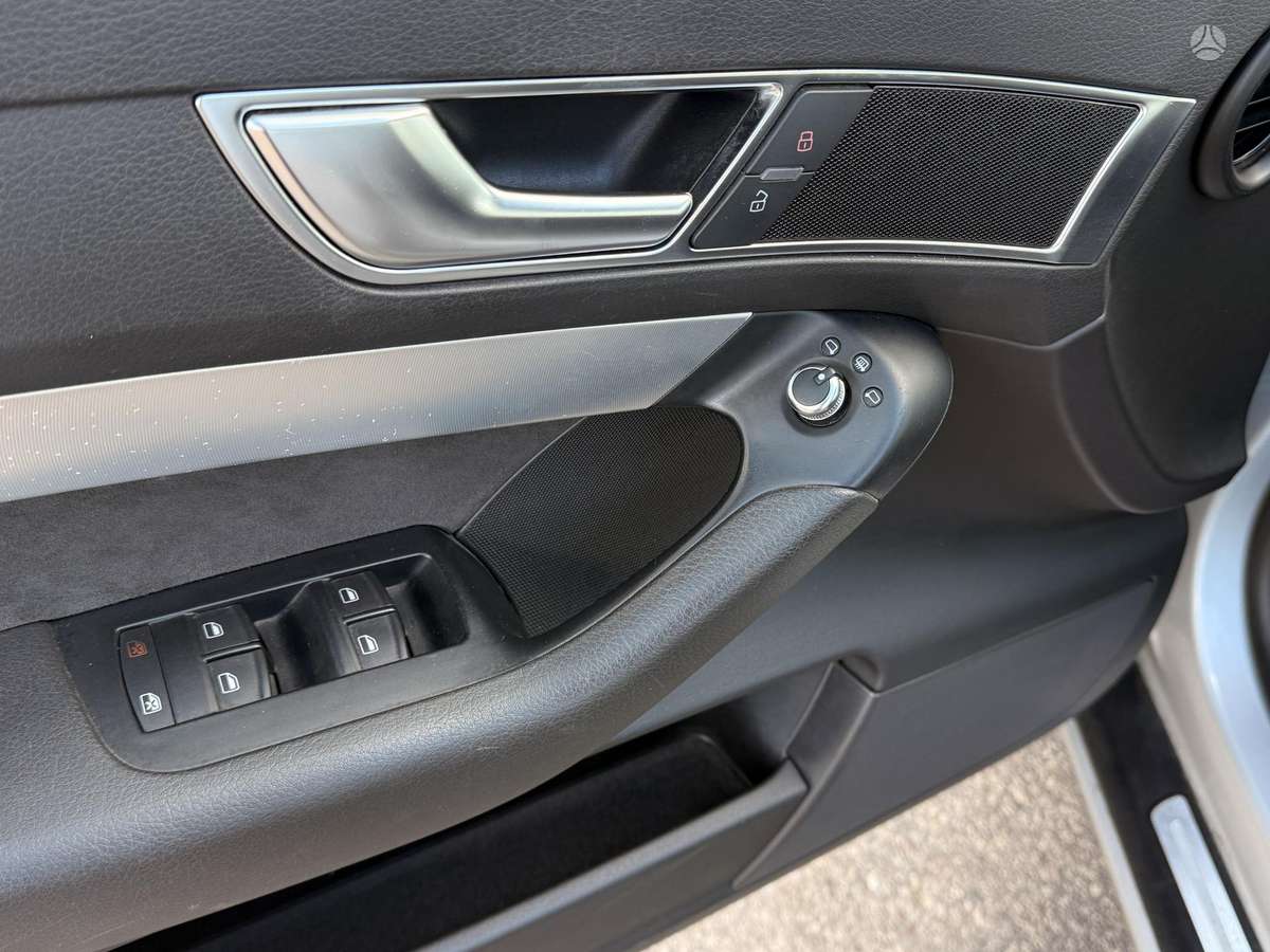 Audi A6 2009 — photo 26