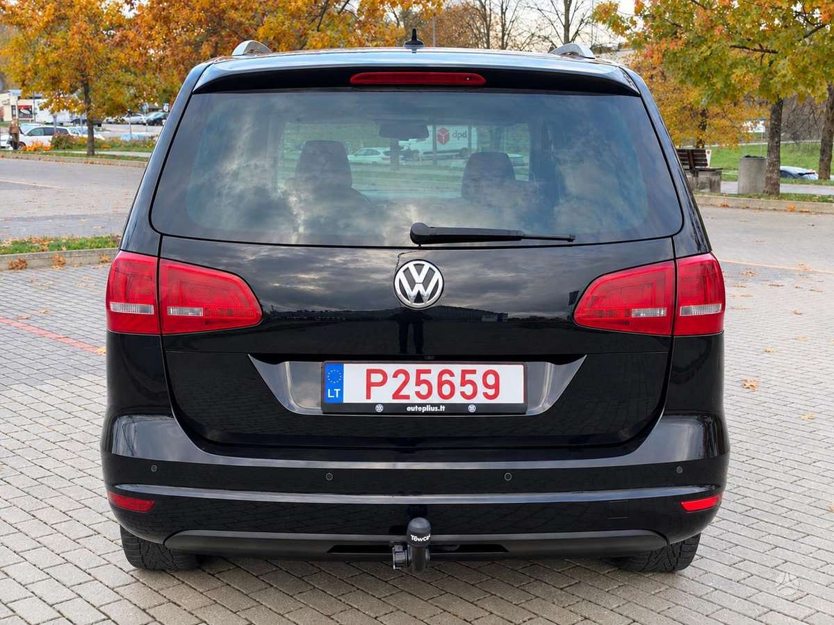Volkswagen Sharan 2011 — photo 15