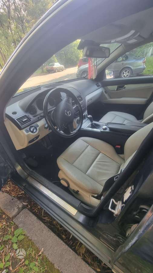 Mercedes-Benz C200 2008 — engine 2148 cm³, 136 HP (100kW)