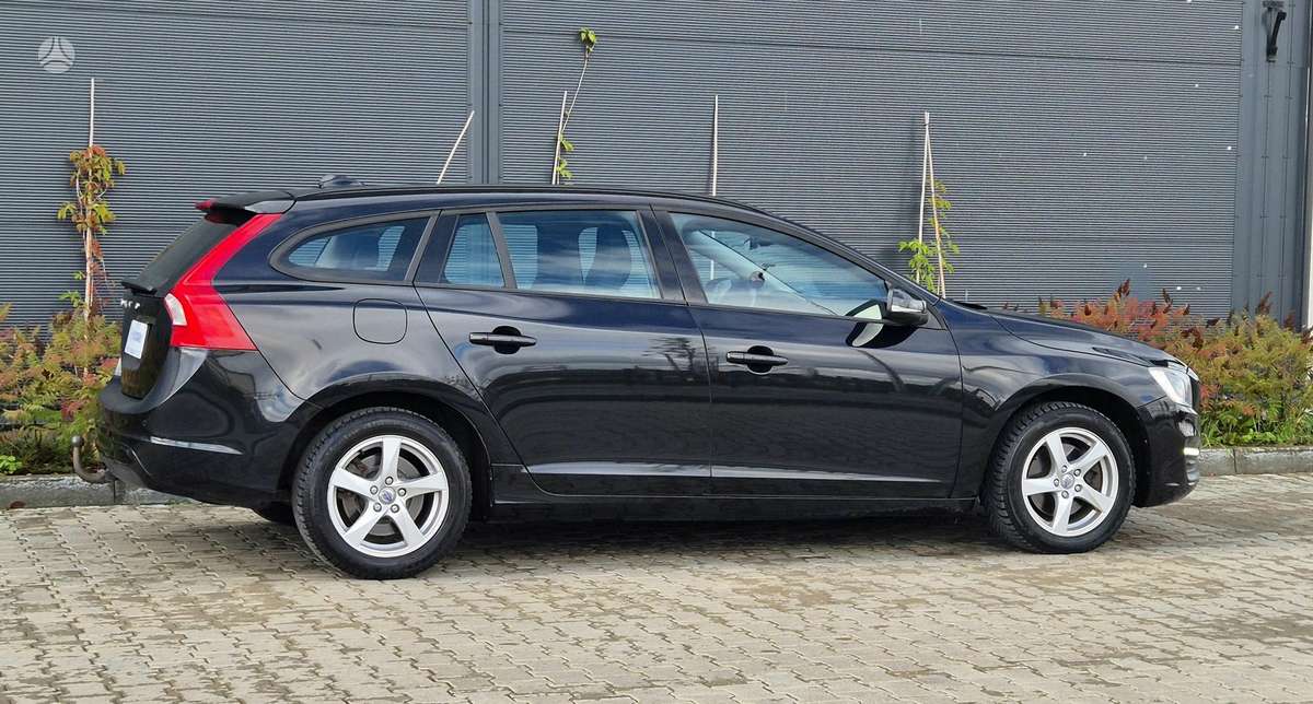 Volvo V60 2014 — engine 1984 cm³, 163 HP (120kW)