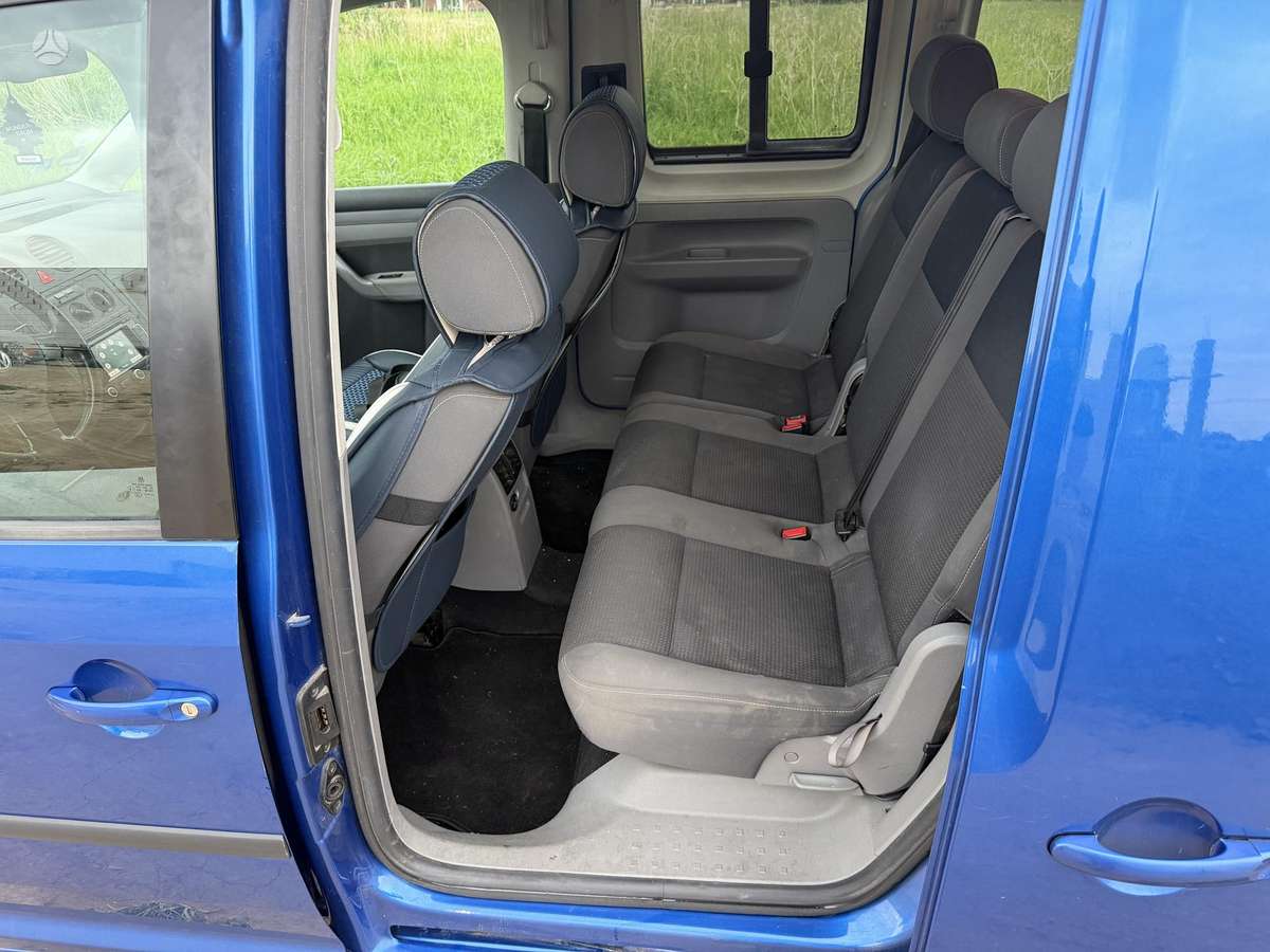 Volkswagen Caddy 2010 — photo 9