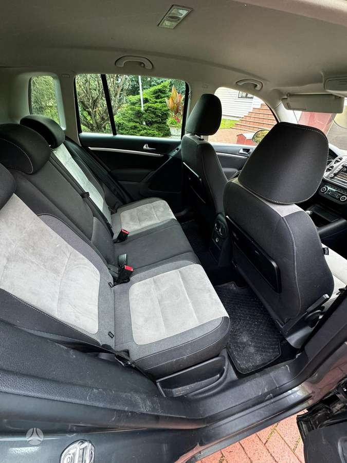 Volkswagen Tiguan 2012 — photo 8