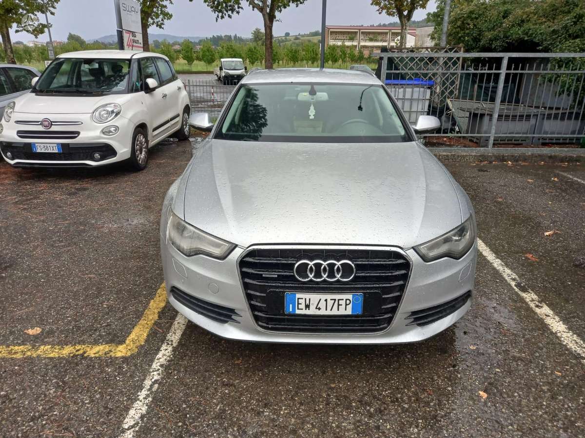 Audi A6 2014 — вигляд ззаду