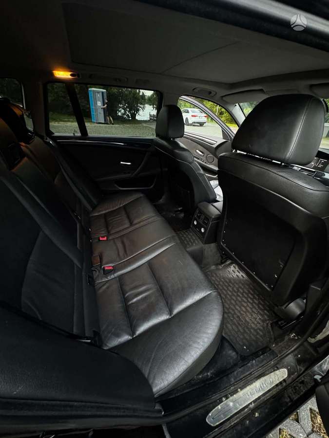 BMW 520 2009 — photo 7