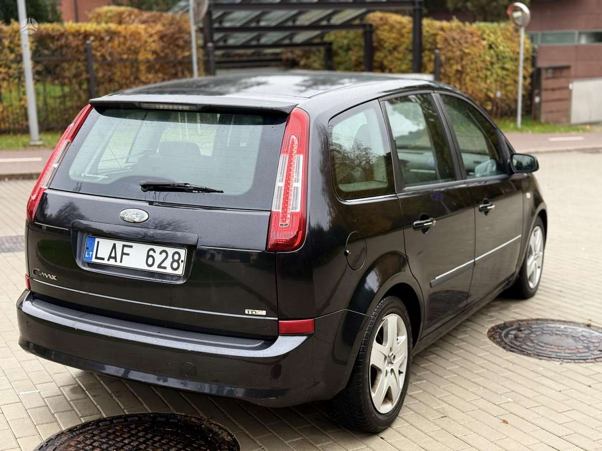 Ford C-MAX 2009 — engine 1560 cm³, 90 HP (66kW)