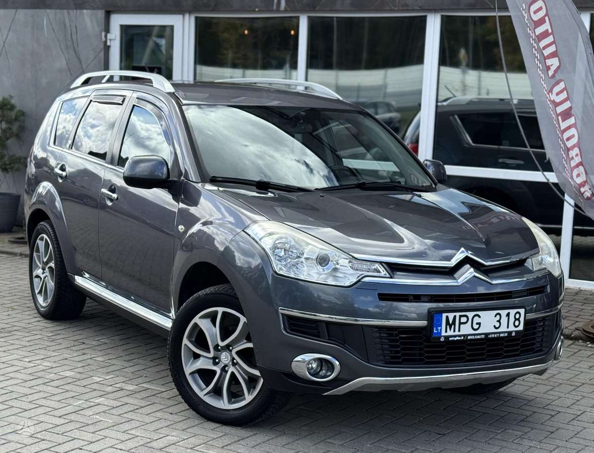 Citroen C-Crosser 2010 — вигляд ззаду