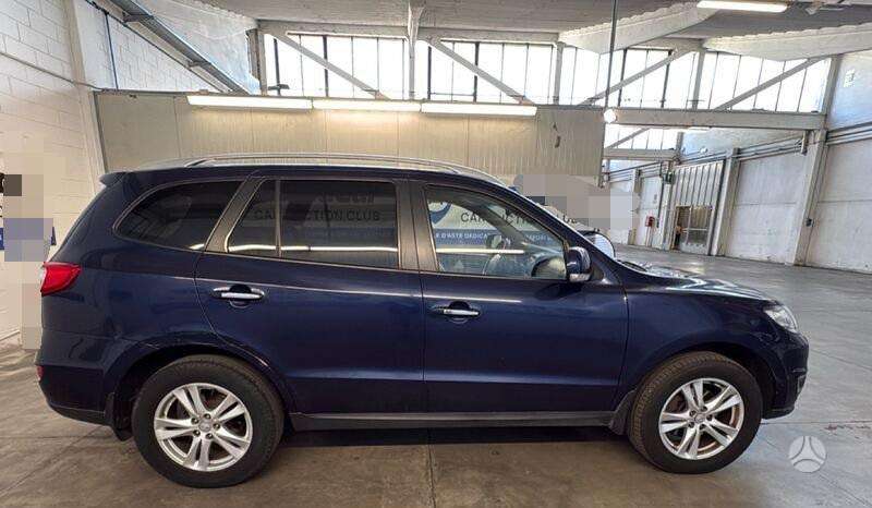 Hyundai Santa 2011 — двигун 2199 cm³, 197 HP (145kW)