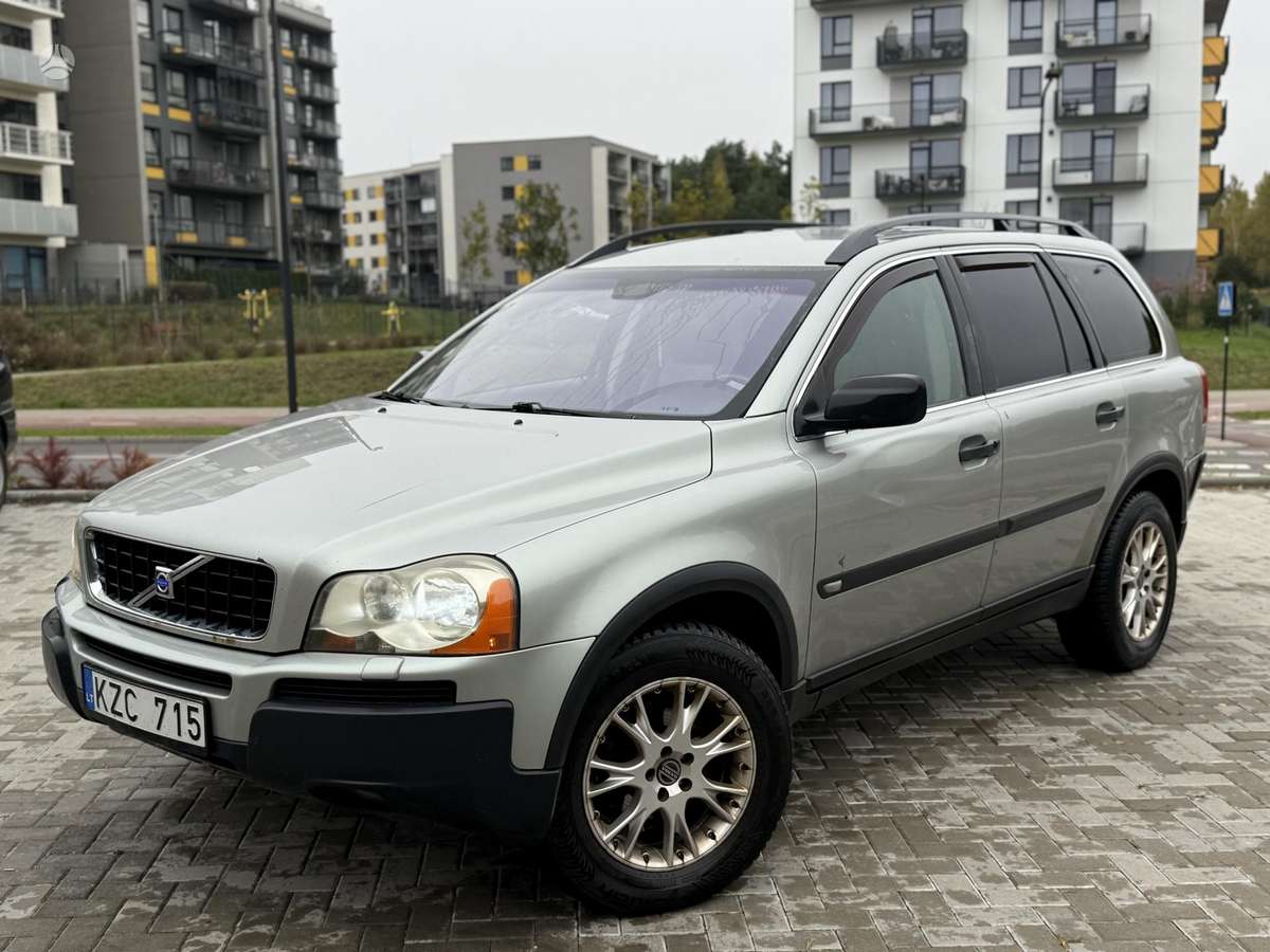Volvo XC90 2004 — вигляд ззаду
