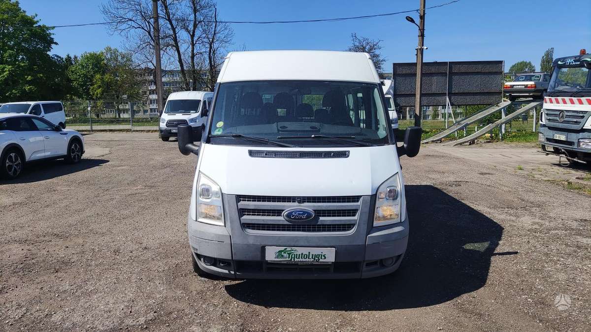 Ford Transit 2013 — interior