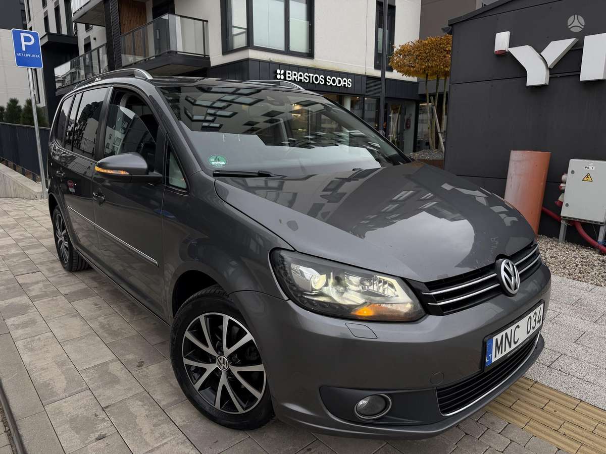 Volkswagen Touran 2012 — photo 13