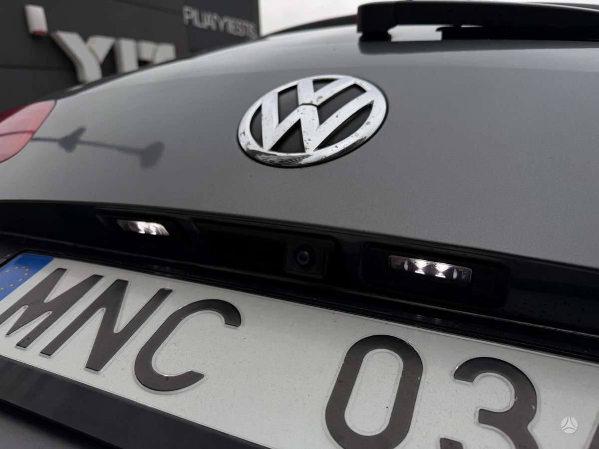 Volkswagen Touran 2012 — photo 30