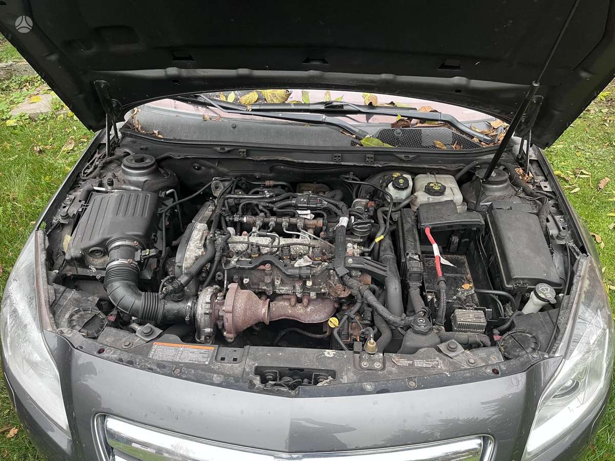 Opel Insignia 2010 — photo 7